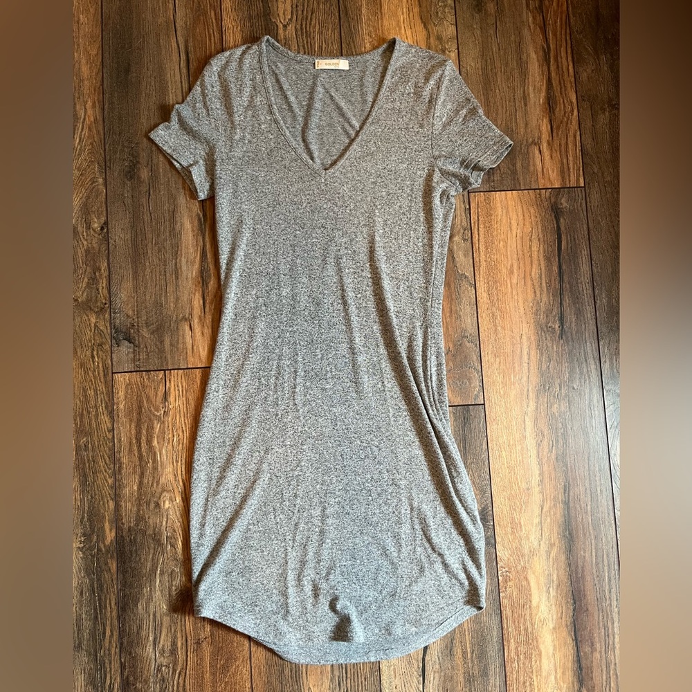 Aritzia Golden by TNA short sleeve slim fit dress